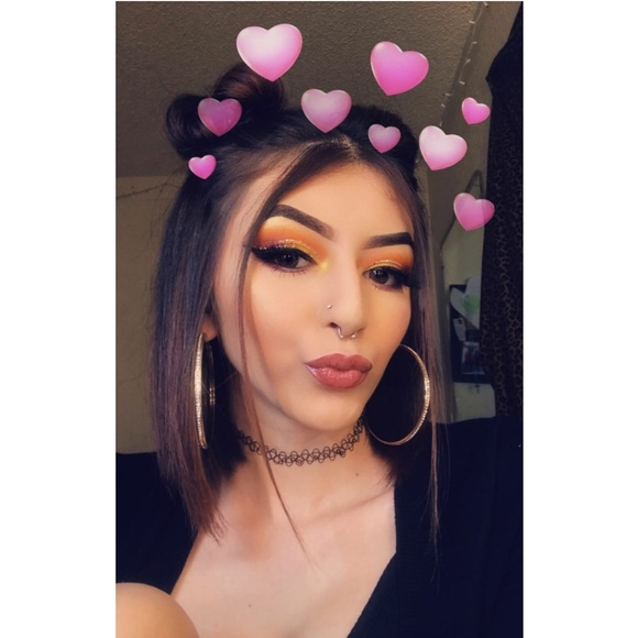 Meet your Posher, Mariah - Picture 1 of 1